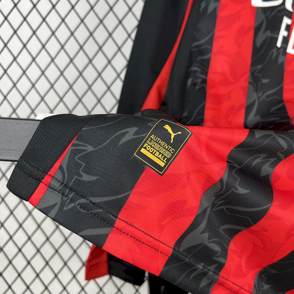 Camisa AC Milan Home 2025/26 Manga Longa - Modelo Torcedor