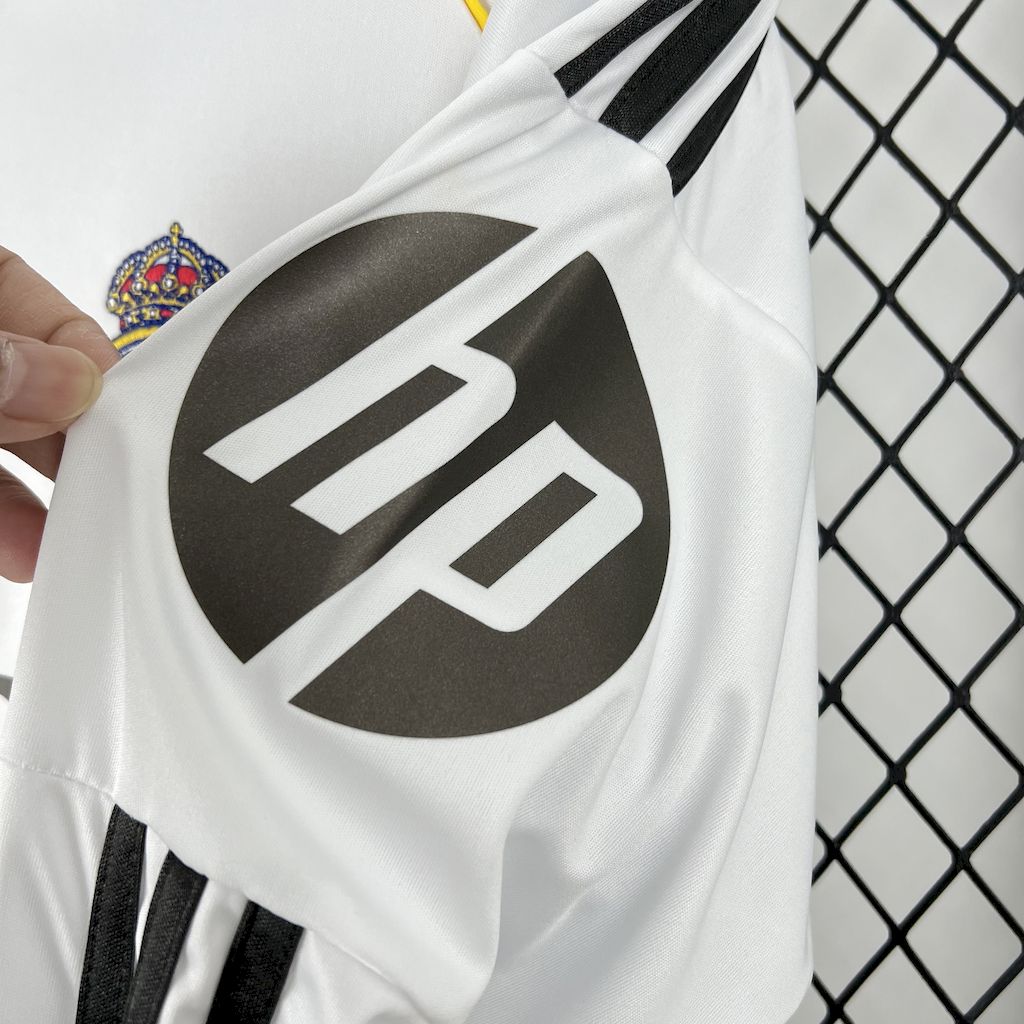 Camisa Real Madrid I 2025/26 Manga Longa - Modelo Torcedor