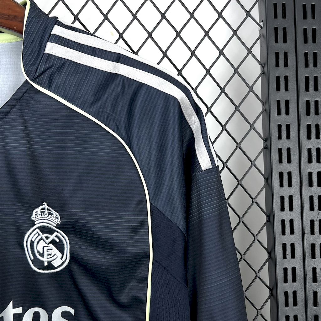 Camisa Real Madrid II 2025/26 Manga Longa - Modelo Torcedor