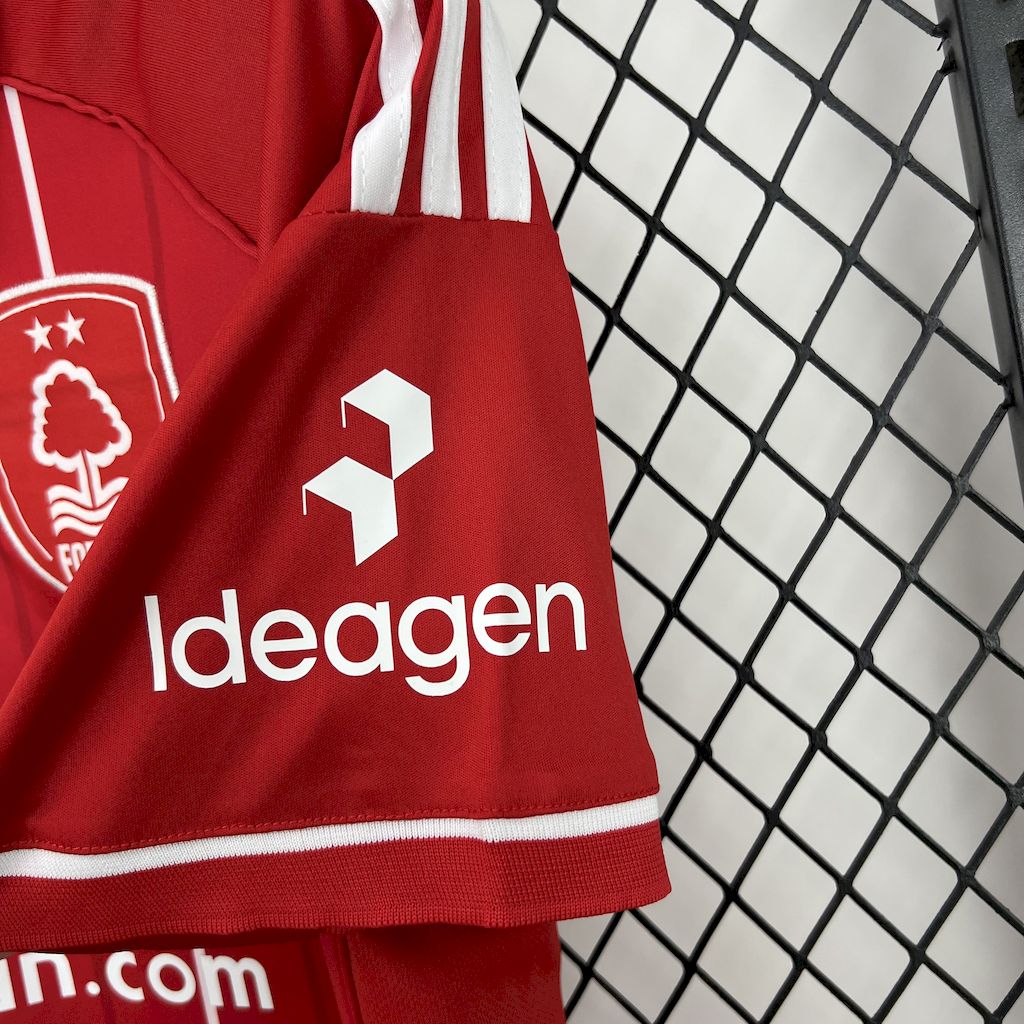 Camisa Nottingham Forest Home 2025/26 Vermelha - Modelo Torcedor