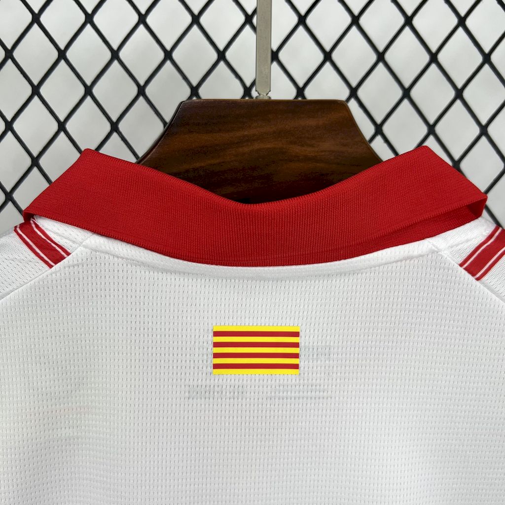 Camisa Girona Home 2025/26 Branca e Vermelha - Versão Torcedor