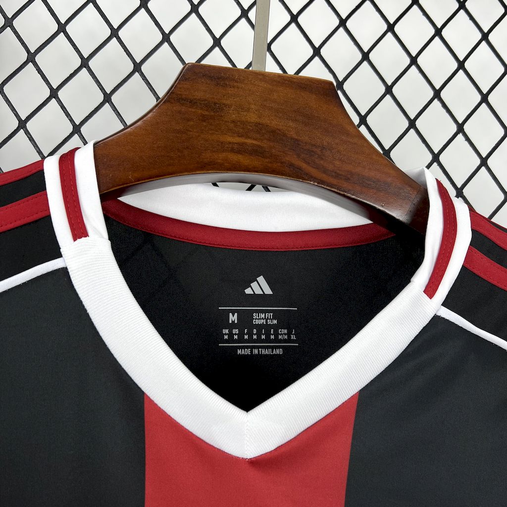 Camisa River Plate Away 2025/26 Preto e Vermelho - Modelo Torcedor