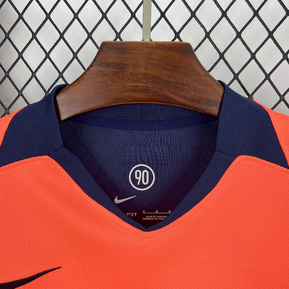 Camisa Barcelona Third 2025/26 Laranja - Modelo Torcedor
