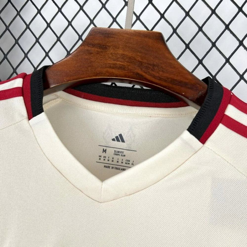 Camisa Liverpool Away 2025/26 Bege - Manga Longa