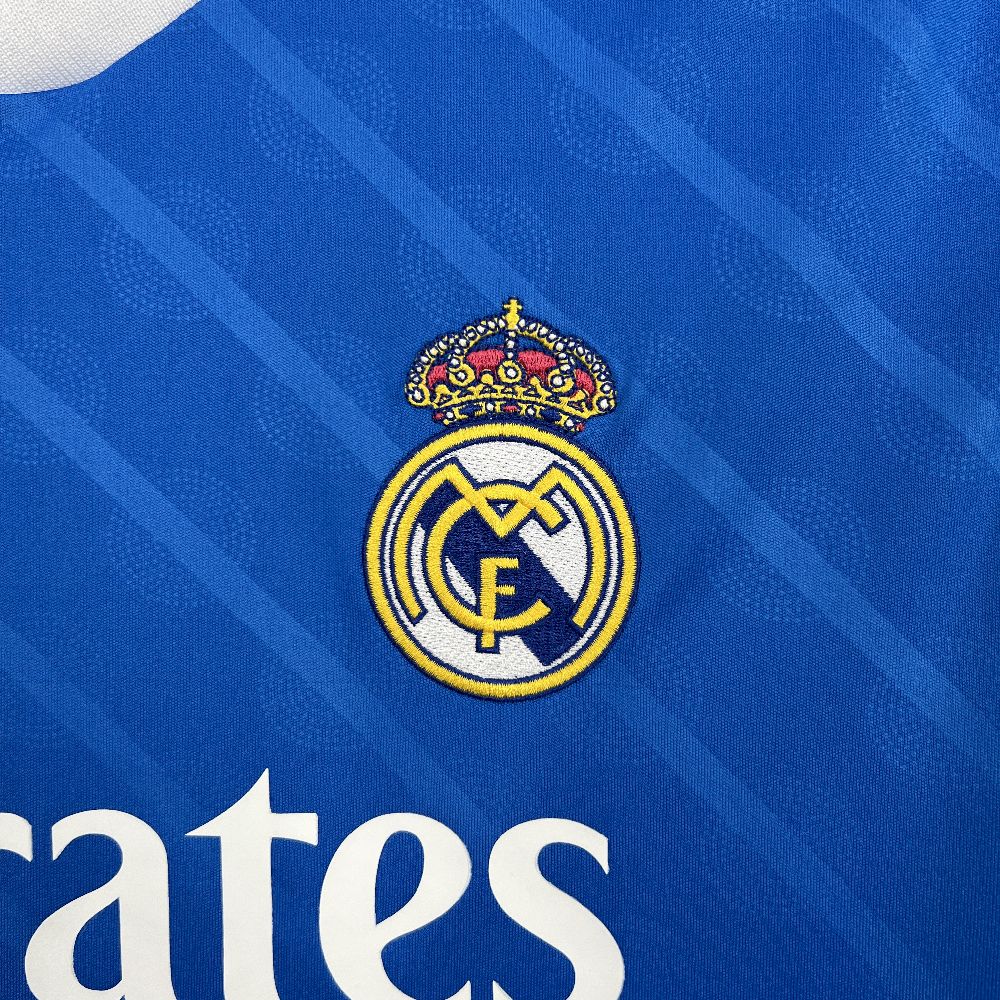 Camisa Real Madrid IlI 2025/26 Manga Longa - Modelo Torcedor
