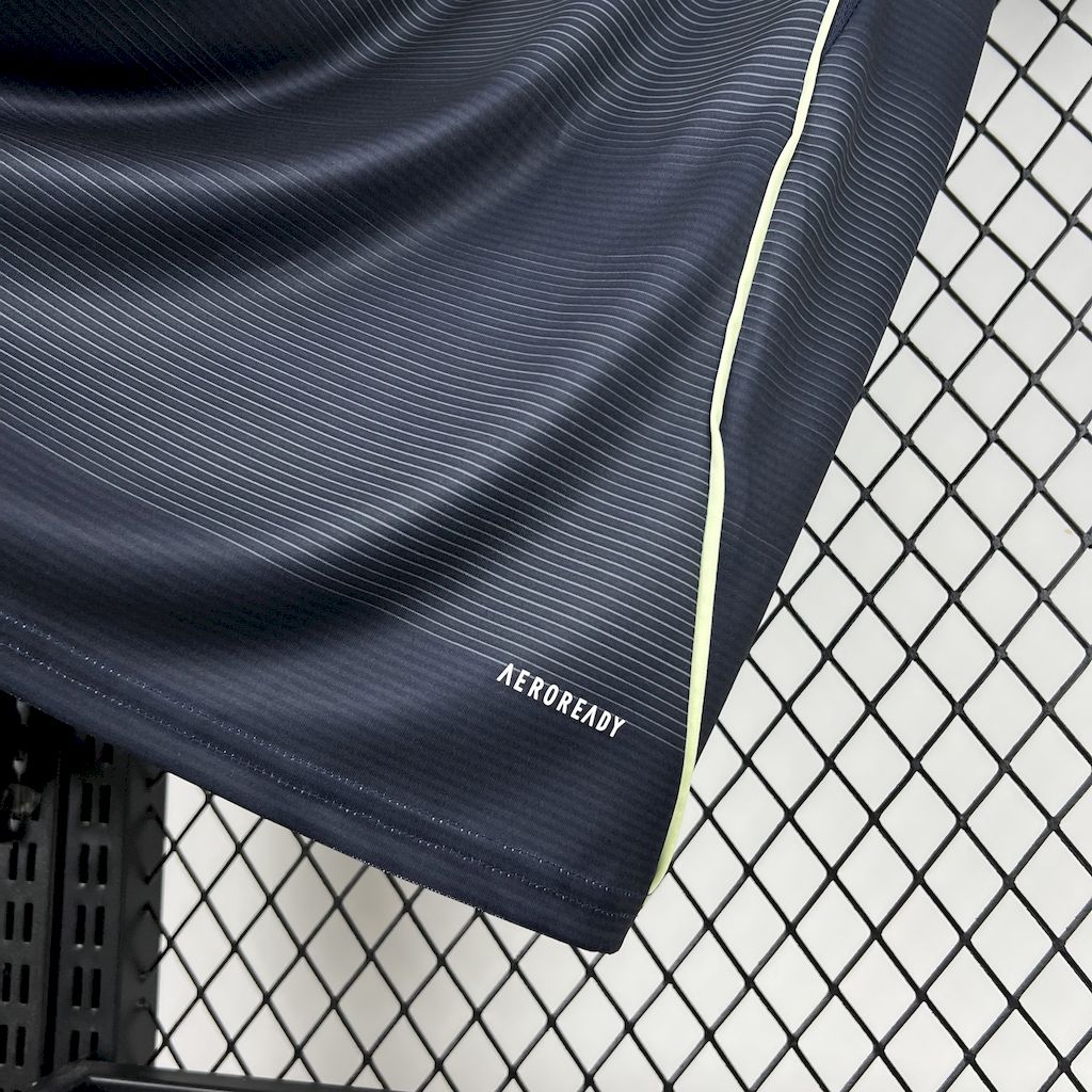 Camisa Real Madrid Il 2025/26 Cinza - Modelo Torcedor