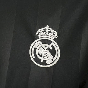 Camisa Real Madrid Treino 2025/26 Preta - Modelo Torcedor