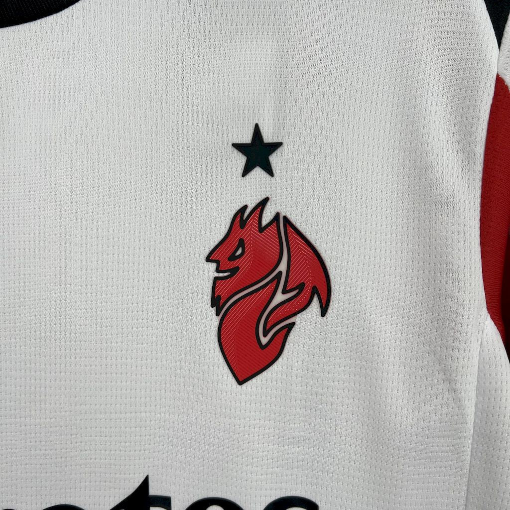 Camisa AC Milan Away 2025/26 Branca - Modelo Torcedor