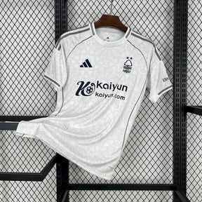 Camisa Nottingham Forest Away 2025/26 Branca - Modelo Torcedor