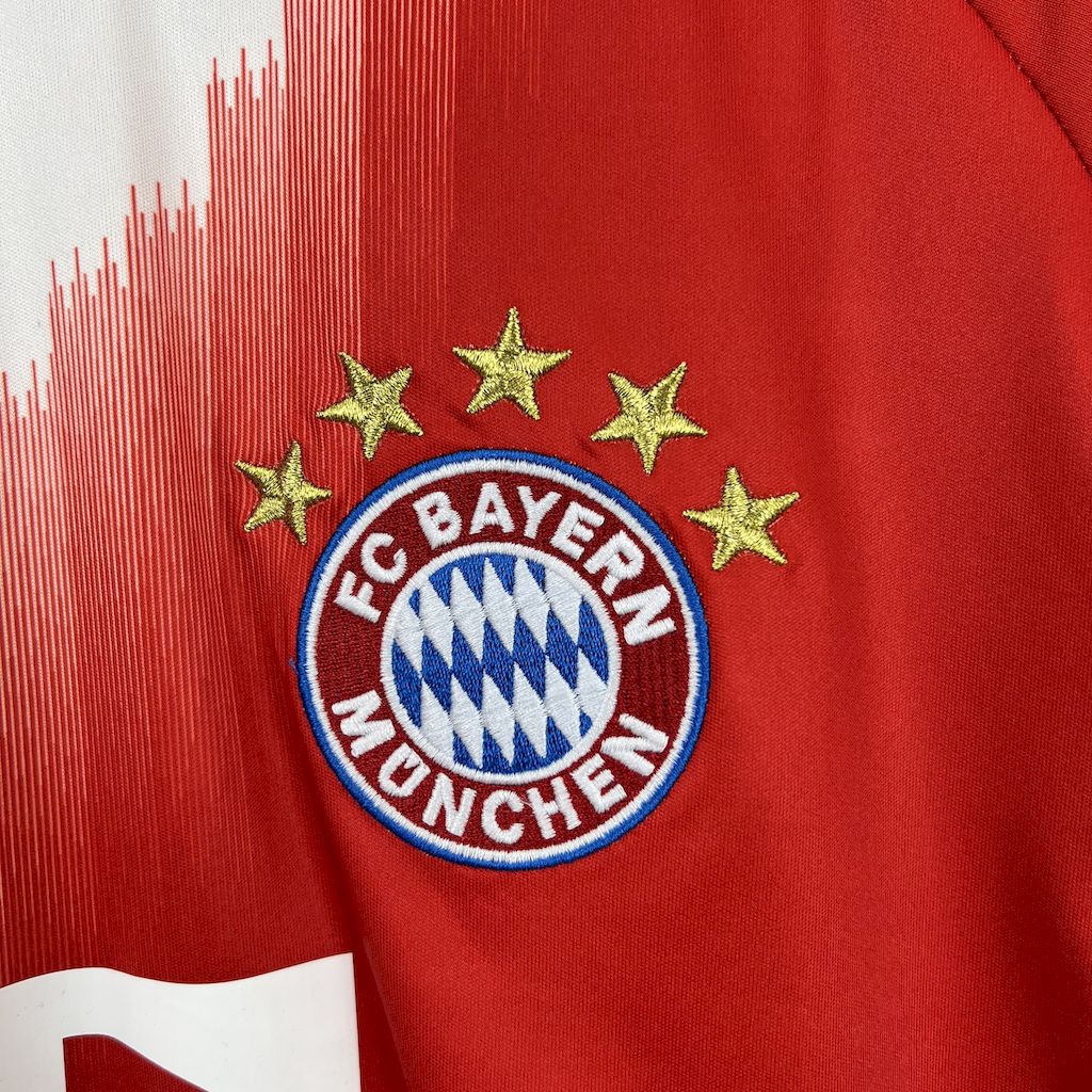 Camisa Bayern de Munique Home 2025/26 Vermelha e Branca - Modelo Torcedor
