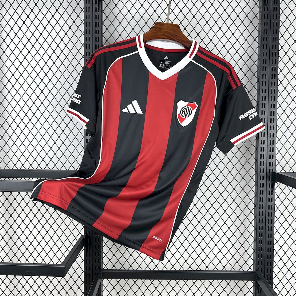 Camisa River Plate Away 2025/26 Preto e Vermelho - Modelo Torcedor