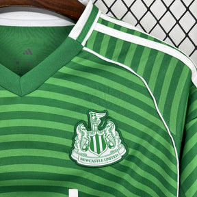 Camisa Newcastle Away 2025/26 Verde - Modelo Torcedor