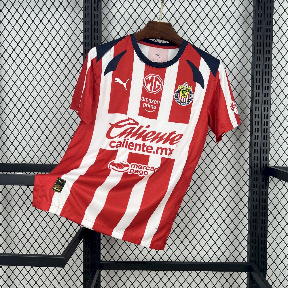 Camisa Clube Chivas Home 2025/26 Vermelha e Branca - Versão Torcedor