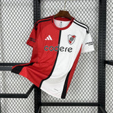 Camisa River Plate Third 2024/25 Preto e Vermelho - Modelo Torcedor