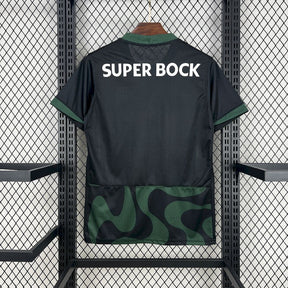 Camisa Sporting Third 2025/26 Preta e Verde - Modelo Torcedor
