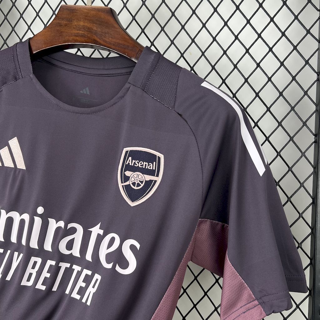 Camisa Arsenal Treino 2025/26 Roxa - Modelo Torcedor