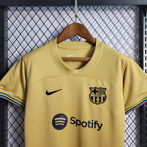 Camisa Feminina Barcelona ll 2022/23 Dourada - Modelo Baby Look