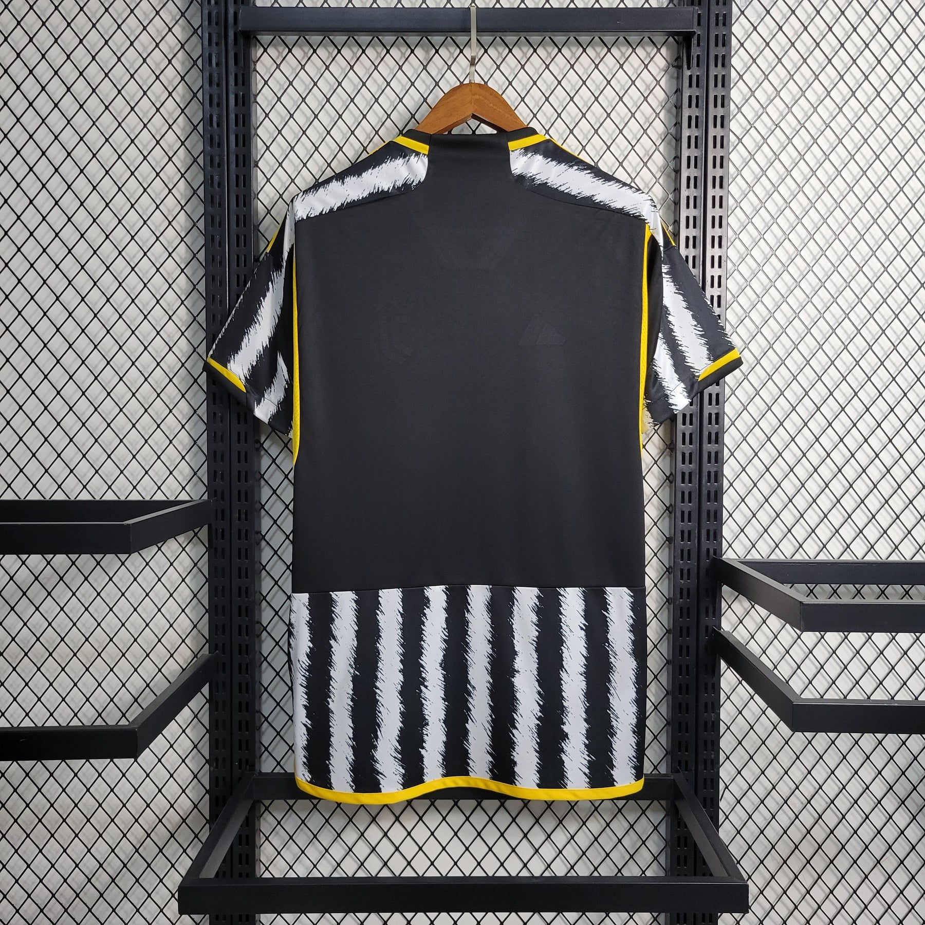 Camisa Juventus l 2023/24 Listrada - Modelo Torcedor